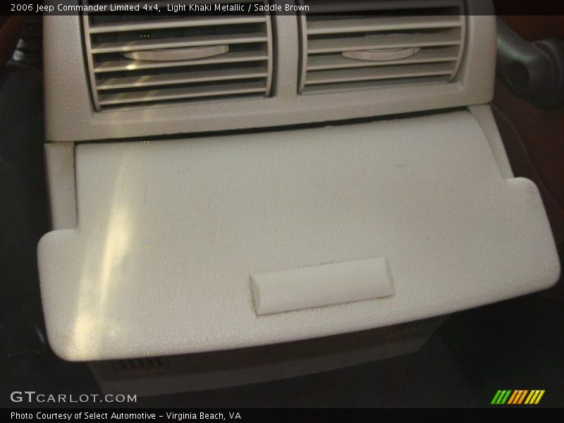 Light Khaki Metallic / Saddle Brown 2006 Jeep Commander Limited 4x4