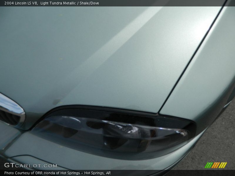 Light Tundra Metallic / Shale/Dove 2004 Lincoln LS V8