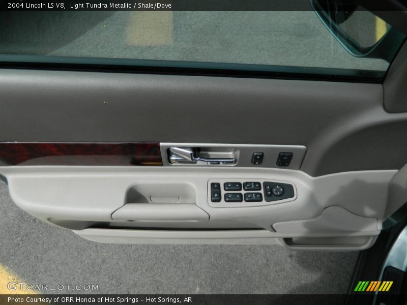 Light Tundra Metallic / Shale/Dove 2004 Lincoln LS V8