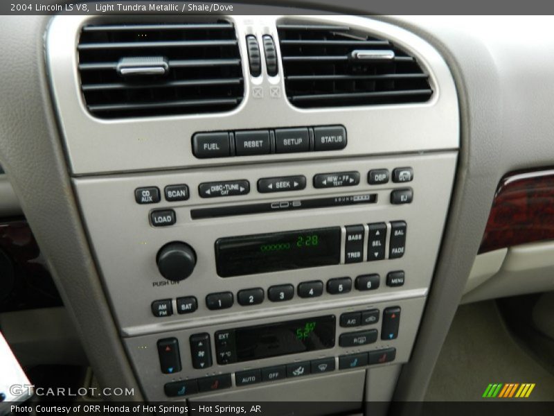 Light Tundra Metallic / Shale/Dove 2004 Lincoln LS V8