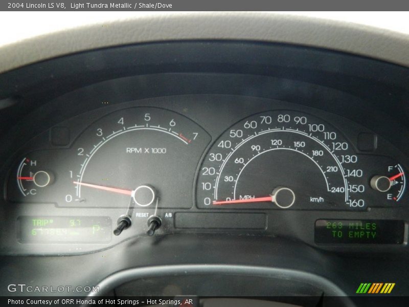 Light Tundra Metallic / Shale/Dove 2004 Lincoln LS V8