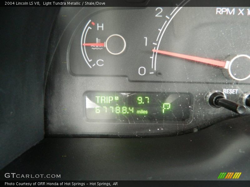 Light Tundra Metallic / Shale/Dove 2004 Lincoln LS V8