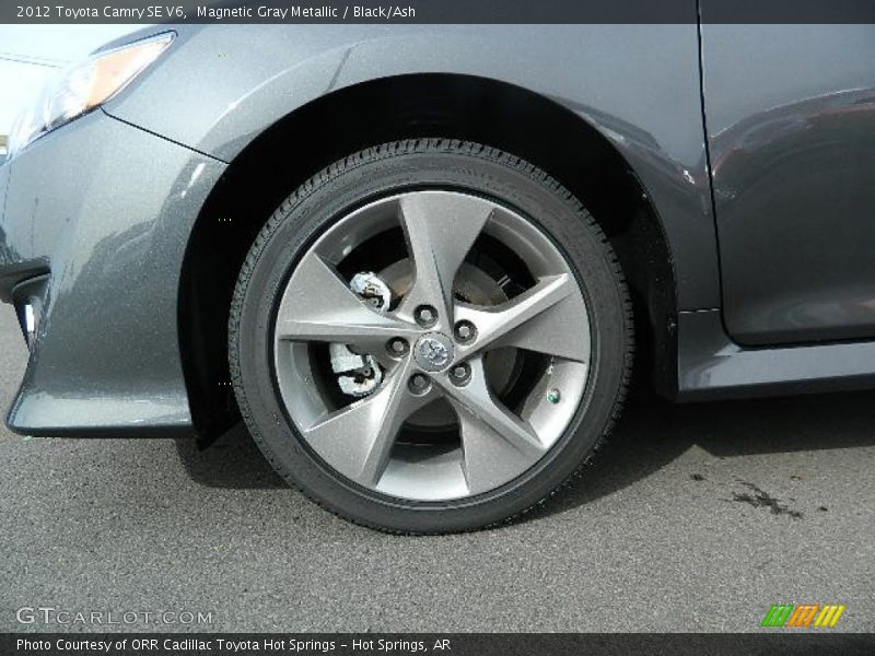 Magnetic Gray Metallic / Black/Ash 2012 Toyota Camry SE V6