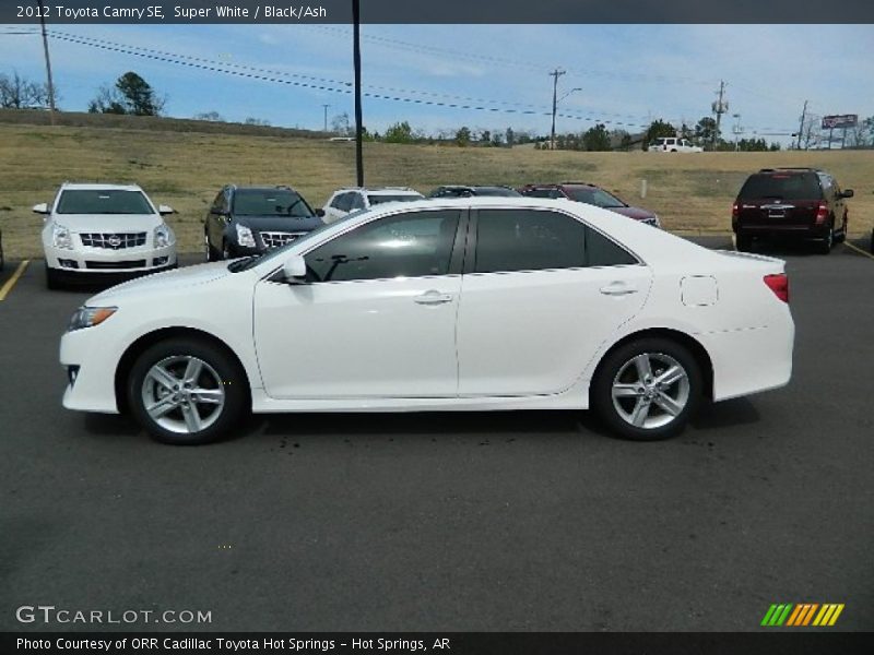Super White / Black/Ash 2012 Toyota Camry SE