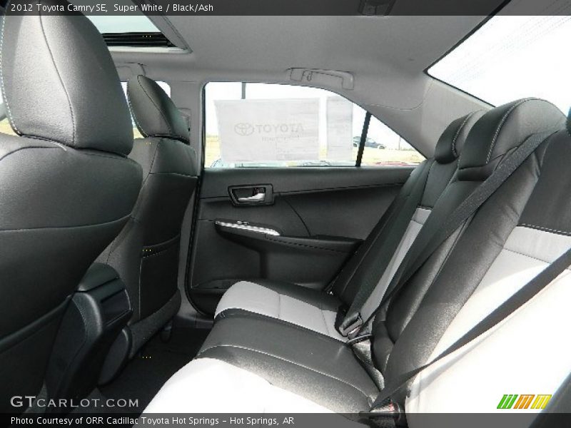 Super White / Black/Ash 2012 Toyota Camry SE