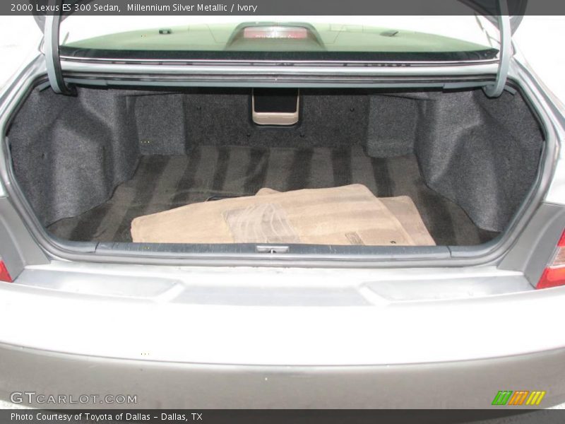 Millennium Silver Metallic / Ivory 2000 Lexus ES 300 Sedan