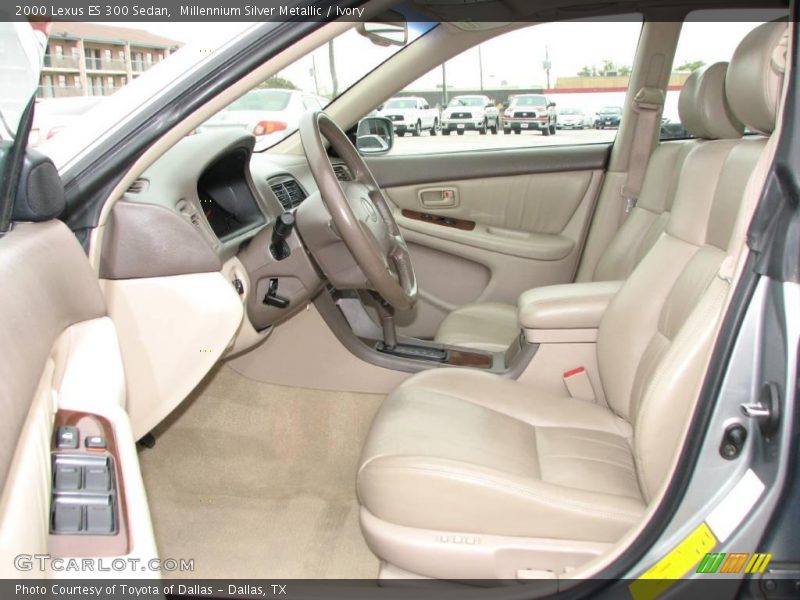 Millennium Silver Metallic / Ivory 2000 Lexus ES 300 Sedan
