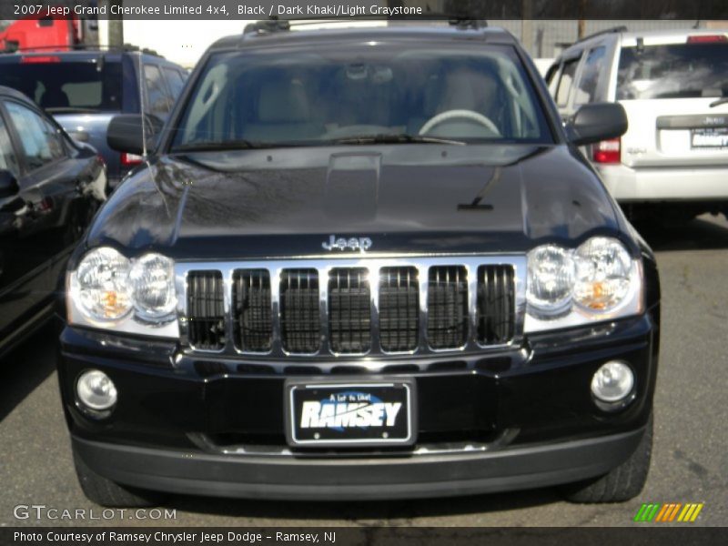 Black / Dark Khaki/Light Graystone 2007 Jeep Grand Cherokee Limited 4x4
