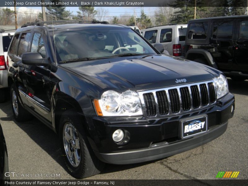 Black / Dark Khaki/Light Graystone 2007 Jeep Grand Cherokee Limited 4x4