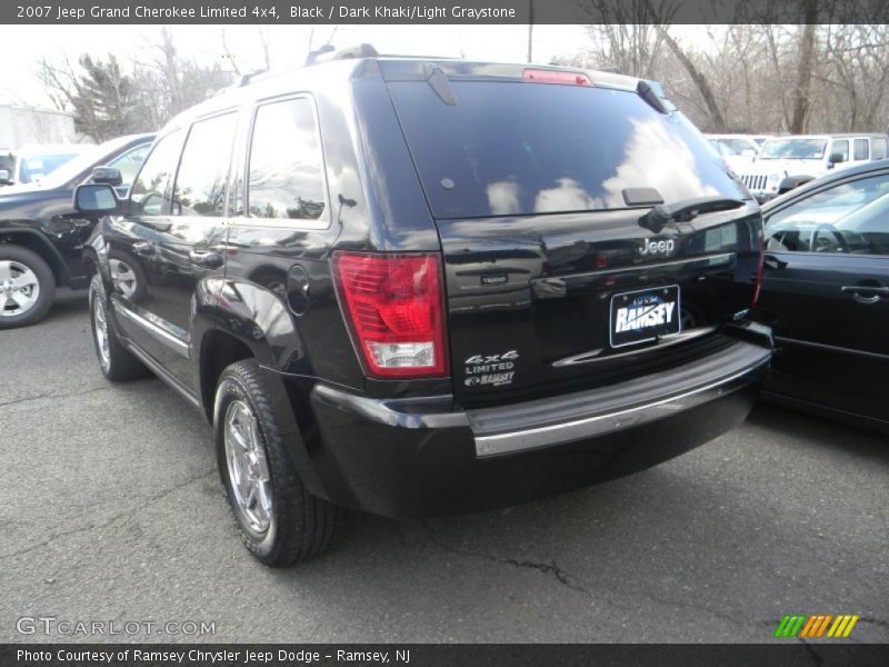 Black / Dark Khaki/Light Graystone 2007 Jeep Grand Cherokee Limited 4x4