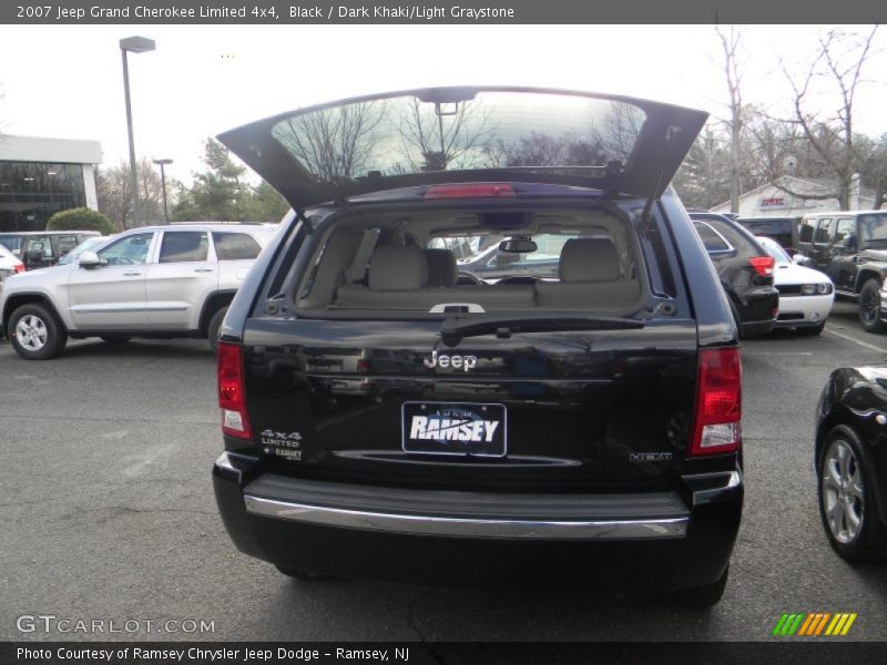 Black / Dark Khaki/Light Graystone 2007 Jeep Grand Cherokee Limited 4x4