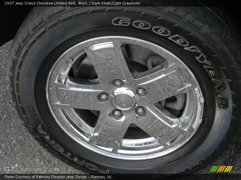 Black / Dark Khaki/Light Graystone 2007 Jeep Grand Cherokee Limited 4x4