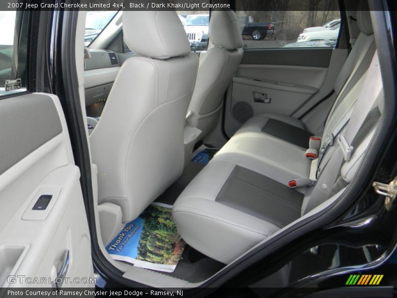 Black / Dark Khaki/Light Graystone 2007 Jeep Grand Cherokee Limited 4x4