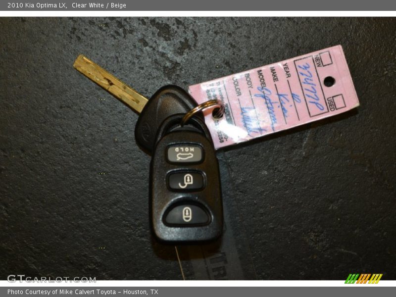 Clear White / Beige 2010 Kia Optima LX