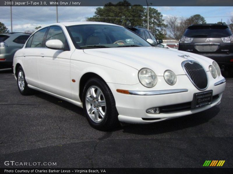 White Onyx / Ivory 2003 Jaguar S-Type 3.0