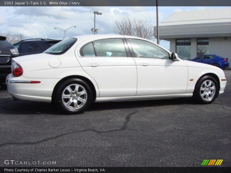 White Onyx / Ivory 2003 Jaguar S-Type 3.0