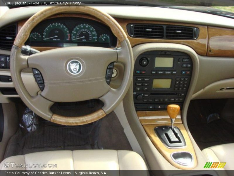 White Onyx / Ivory 2003 Jaguar S-Type 3.0