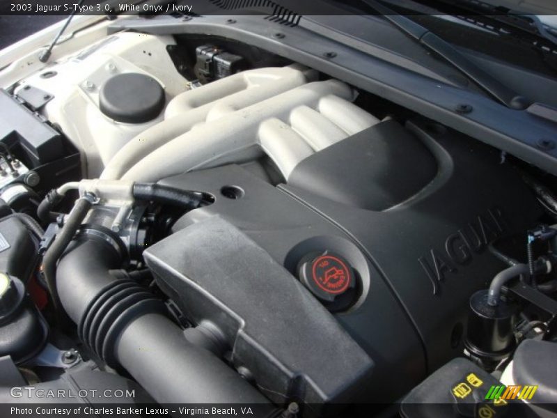 White Onyx / Ivory 2003 Jaguar S-Type 3.0