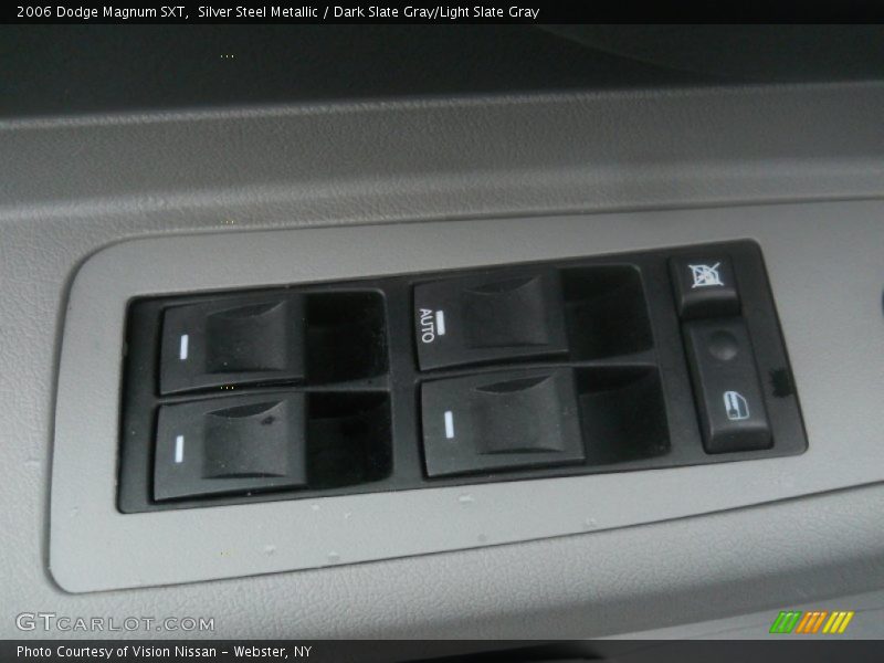 Silver Steel Metallic / Dark Slate Gray/Light Slate Gray 2006 Dodge Magnum SXT