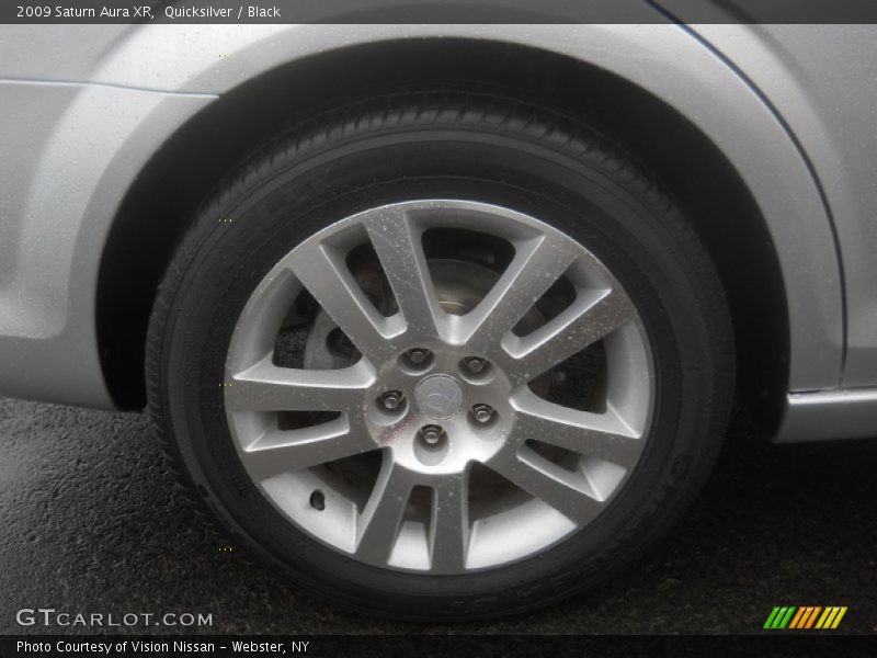 Quicksilver / Black 2009 Saturn Aura XR