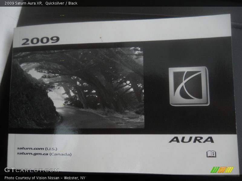 Quicksilver / Black 2009 Saturn Aura XR