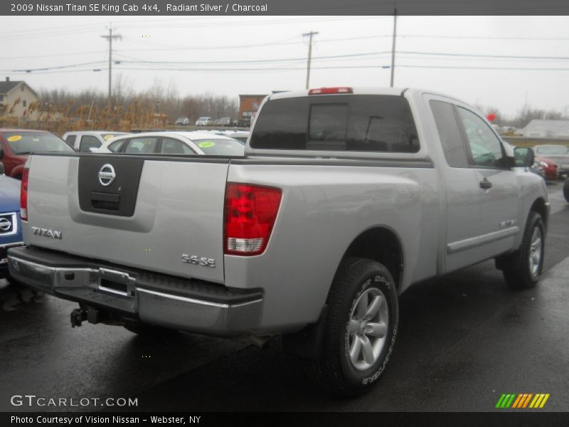 Radiant Silver / Charcoal 2009 Nissan Titan SE King Cab 4x4