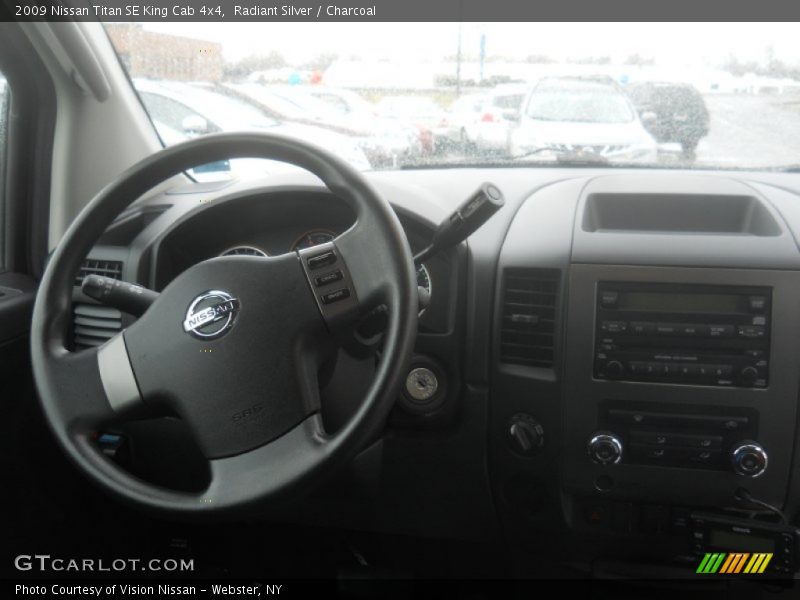 Radiant Silver / Charcoal 2009 Nissan Titan SE King Cab 4x4