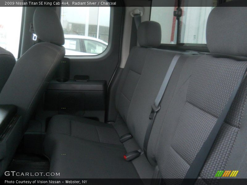 Radiant Silver / Charcoal 2009 Nissan Titan SE King Cab 4x4