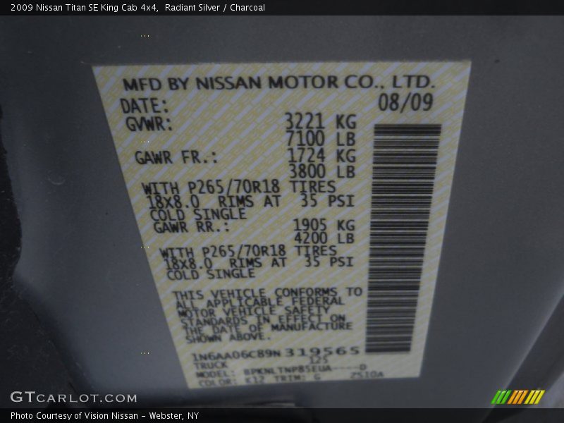 Radiant Silver / Charcoal 2009 Nissan Titan SE King Cab 4x4