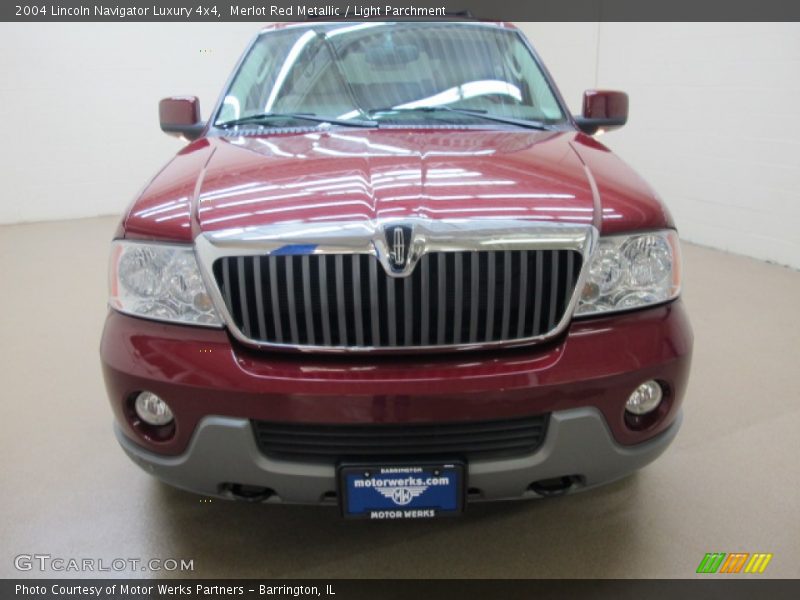 Merlot Red Metallic / Light Parchment 2004 Lincoln Navigator Luxury 4x4