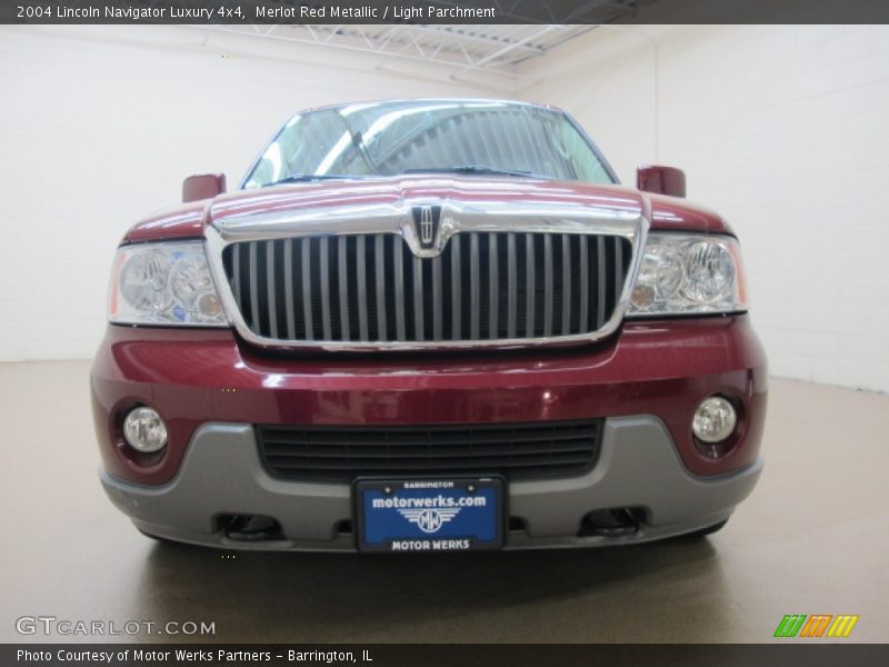 Merlot Red Metallic / Light Parchment 2004 Lincoln Navigator Luxury 4x4