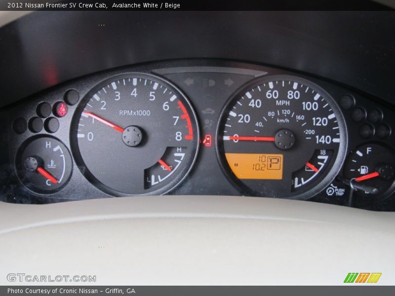 Avalanche White / Beige 2012 Nissan Frontier SV Crew Cab