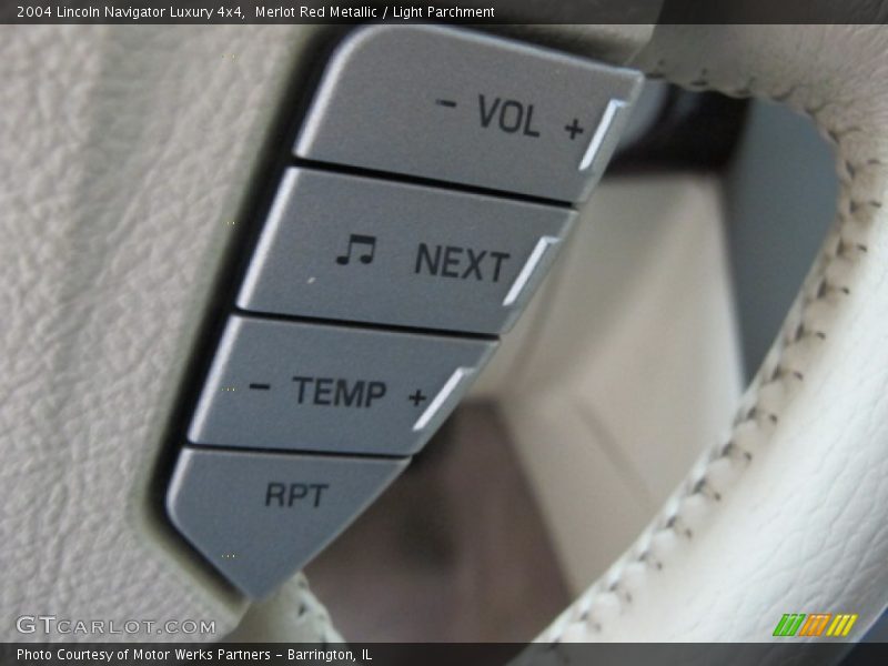 Merlot Red Metallic / Light Parchment 2004 Lincoln Navigator Luxury 4x4