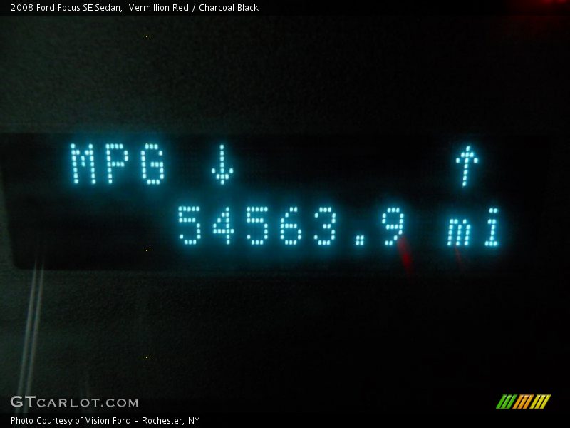 Vermillion Red / Charcoal Black 2008 Ford Focus SE Sedan