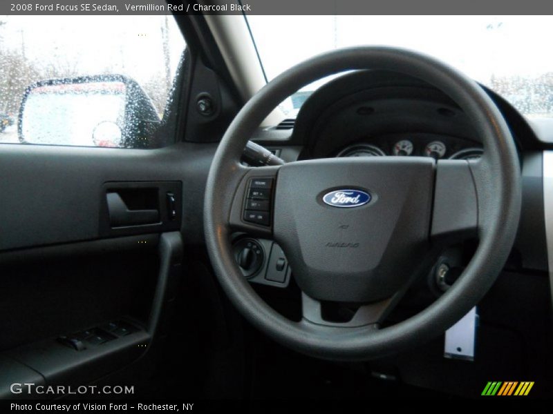 Vermillion Red / Charcoal Black 2008 Ford Focus SE Sedan