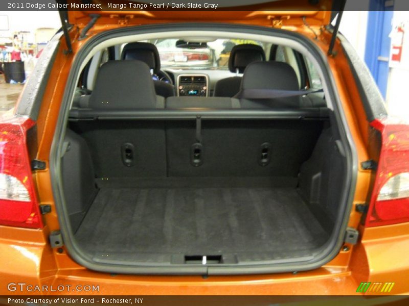  2011 Caliber Mainstreet Trunk