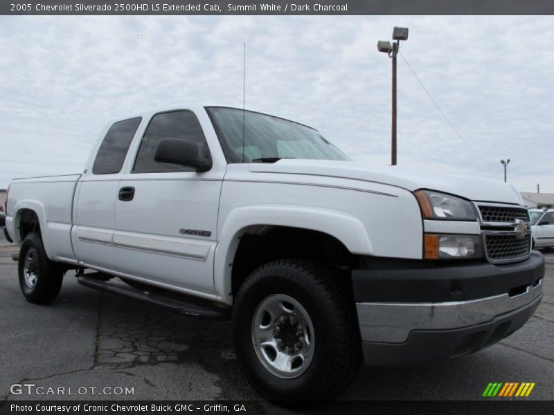 Summit White / Dark Charcoal 2005 Chevrolet Silverado 2500HD LS Extended Cab