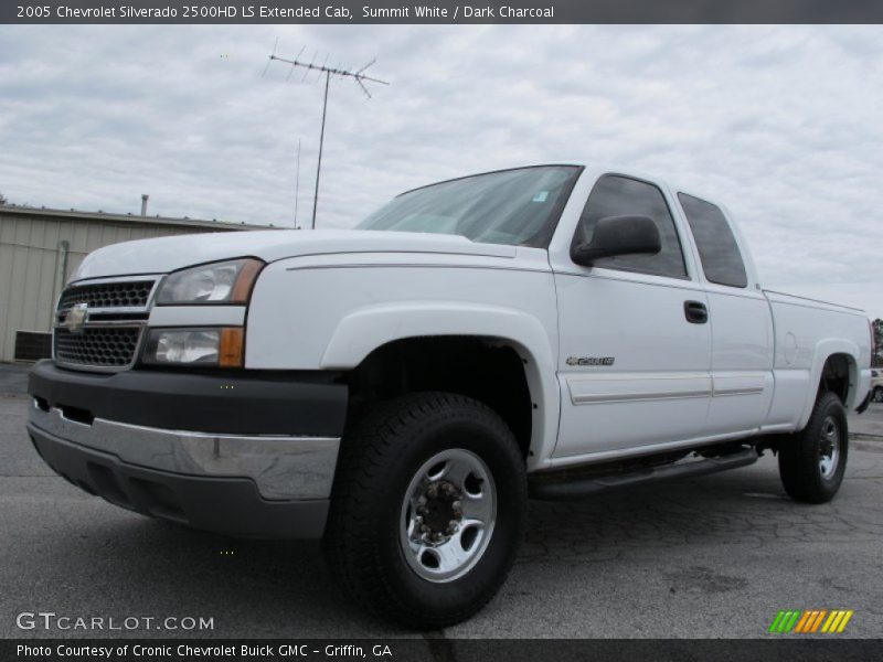 Summit White / Dark Charcoal 2005 Chevrolet Silverado 2500HD LS Extended Cab