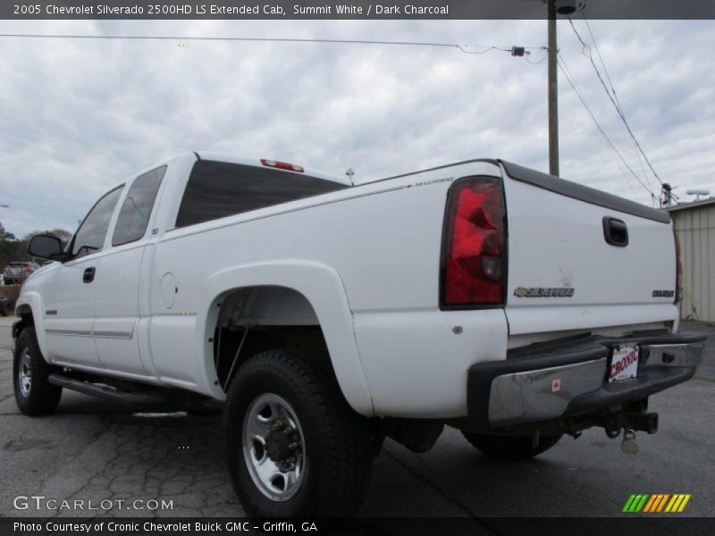 Summit White / Dark Charcoal 2005 Chevrolet Silverado 2500HD LS Extended Cab