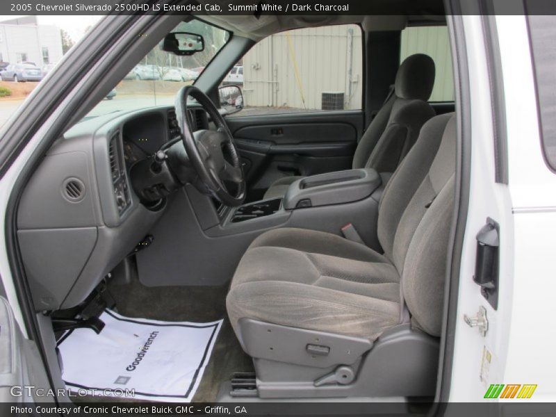 Summit White / Dark Charcoal 2005 Chevrolet Silverado 2500HD LS Extended Cab