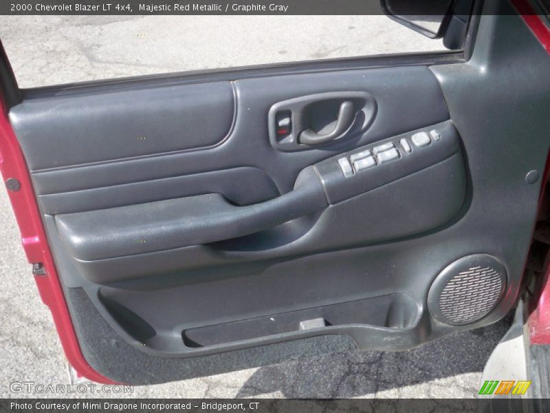 Majestic Red Metallic / Graphite Gray 2000 Chevrolet Blazer LT 4x4