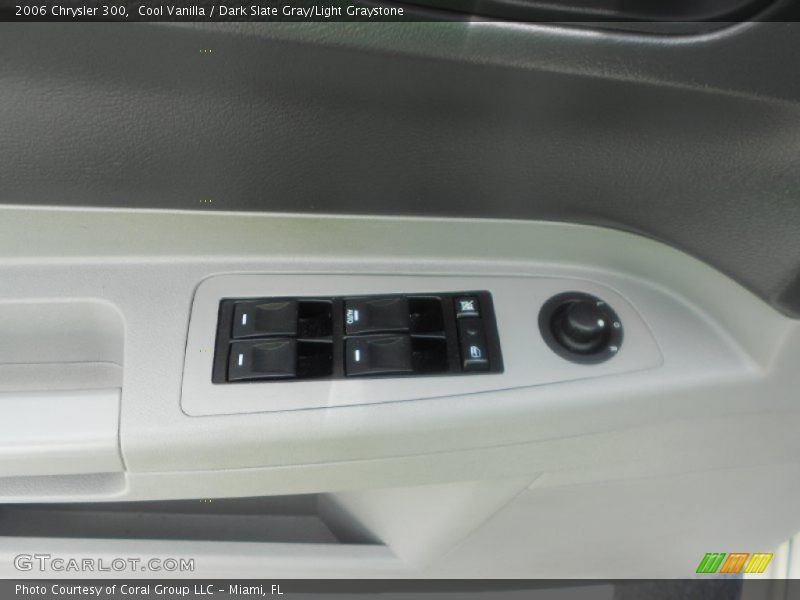 Cool Vanilla / Dark Slate Gray/Light Graystone 2006 Chrysler 300