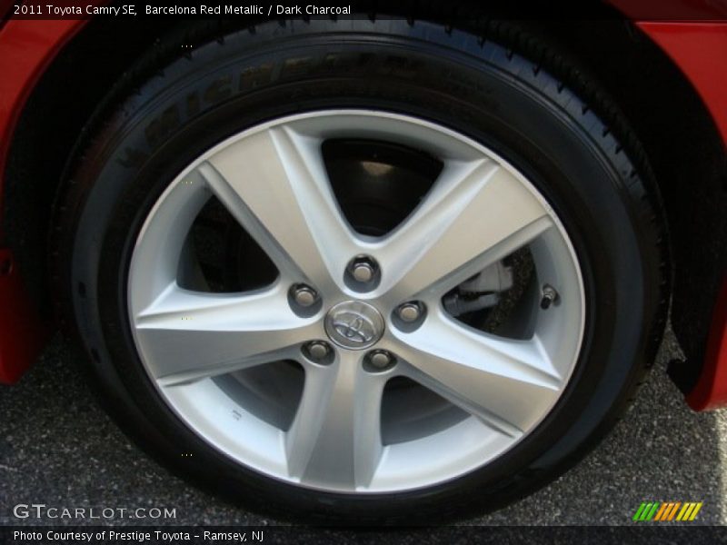 Barcelona Red Metallic / Dark Charcoal 2011 Toyota Camry SE