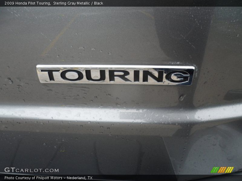  2009 Pilot Touring Logo