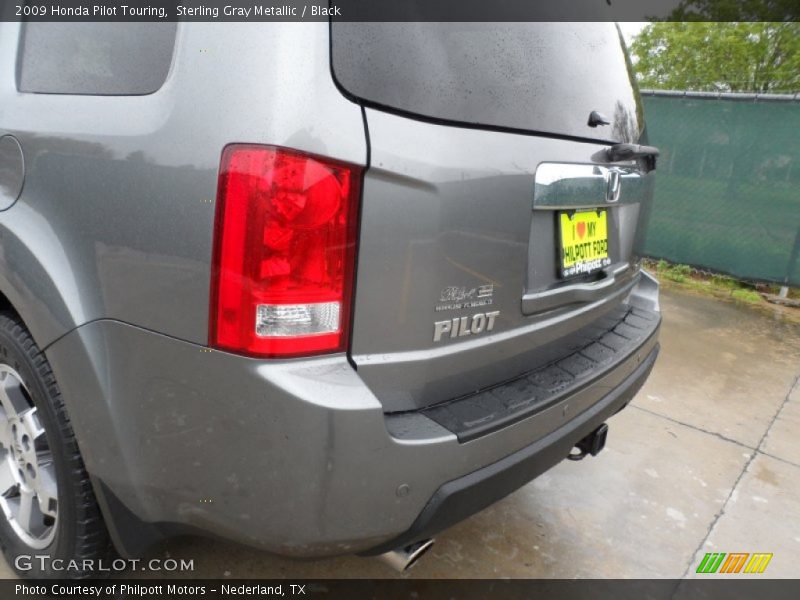 Sterling Gray Metallic / Black 2009 Honda Pilot Touring
