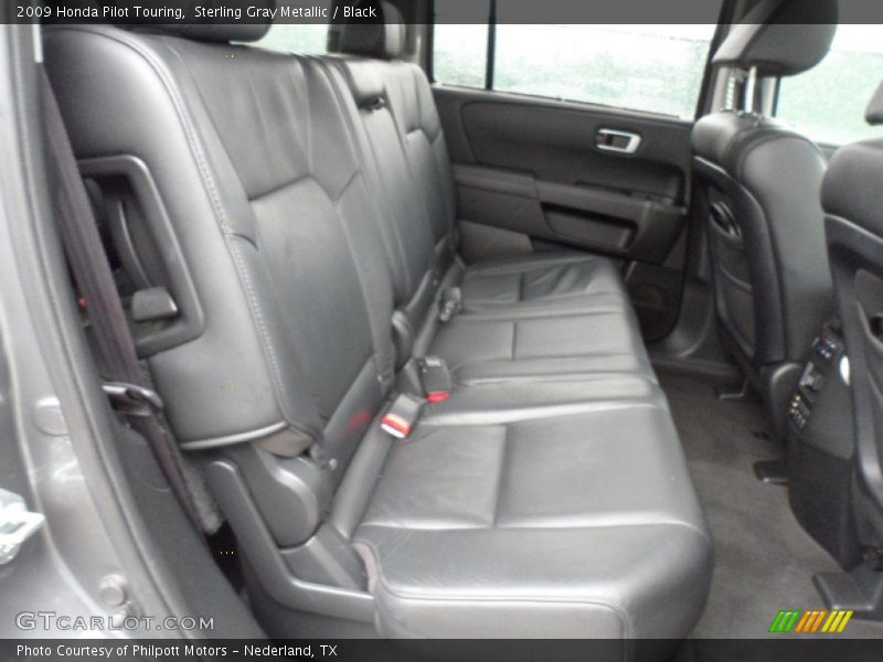  2009 Pilot Touring Black Interior