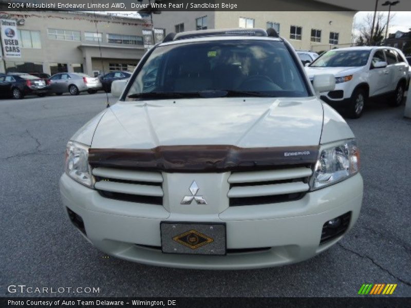 Dover White Pearl / Sandblast Beige 2004 Mitsubishi Endeavor Limited AWD