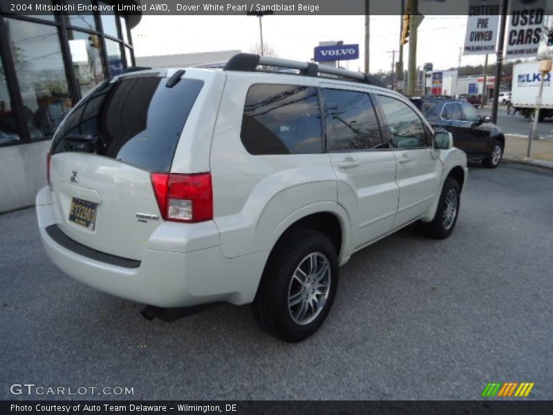 Dover White Pearl / Sandblast Beige 2004 Mitsubishi Endeavor Limited AWD