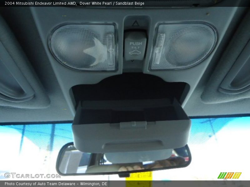 Dover White Pearl / Sandblast Beige 2004 Mitsubishi Endeavor Limited AWD