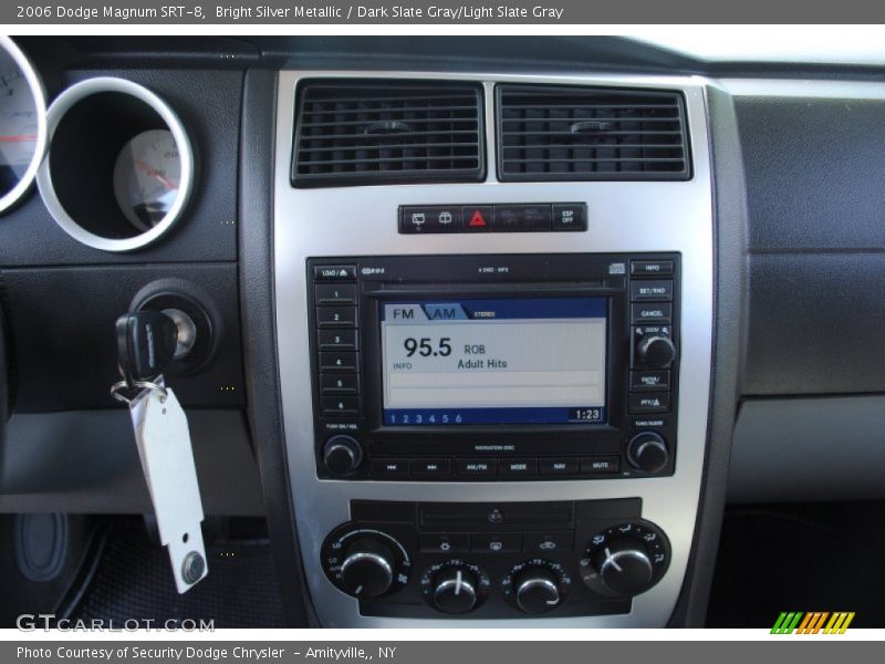 Controls of 2006 Magnum SRT-8